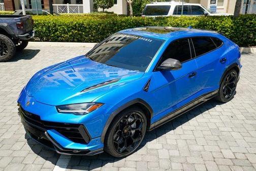 2024 Lamborghini Urus Performante