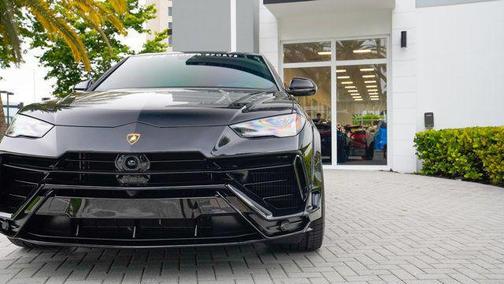 2024 Lamborghini Urus S