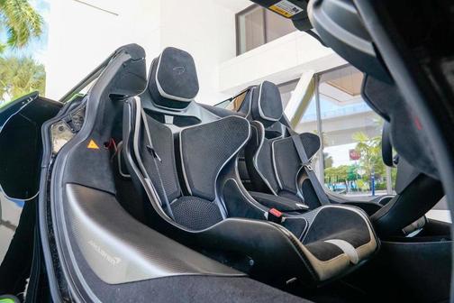 Mantis Green 2024 McLaren 750S Spider