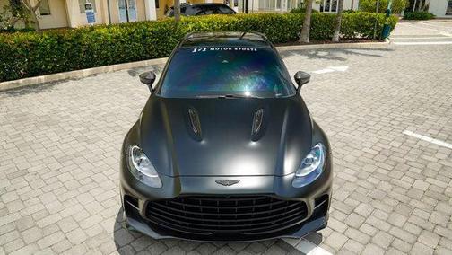 2023 Aston Martin DBX 707