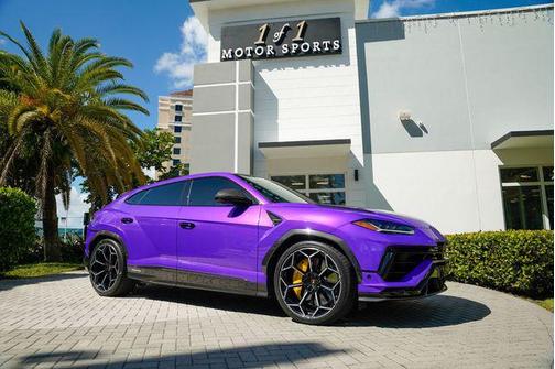 2024 Lamborghini Urus Performante