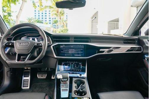 2025 Audi RS 6 Avant 4.0T