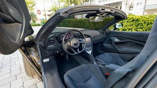 2020 McLaren 720S Base