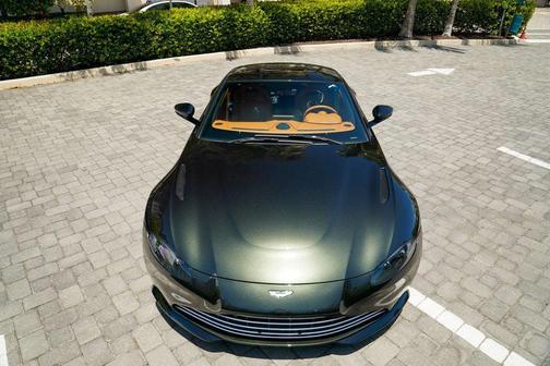 2021 Aston Martin Vantage Manual