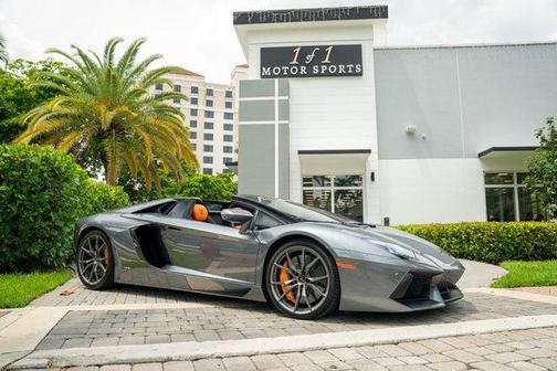 2015 Lamborghini Aventador LP700-4