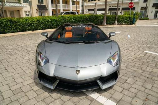 2015 Lamborghini Aventador LP700-4