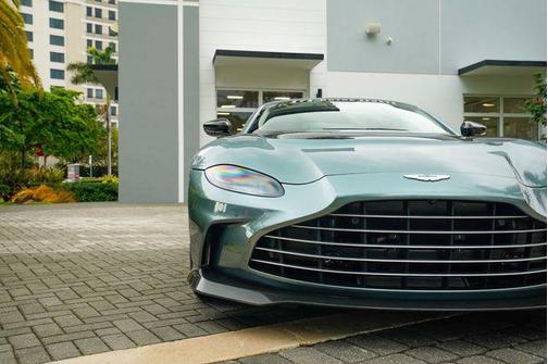 2023 Aston Martin Vantage V12 Roadster
