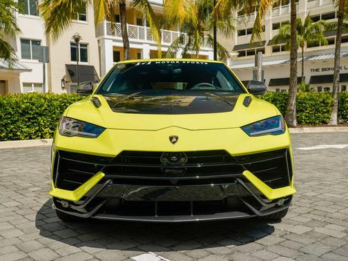 2024 Lamborghini Urus Performante