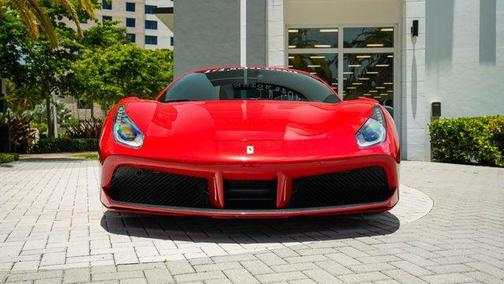 2016 Ferrari 488 GTB 2dr Coupe