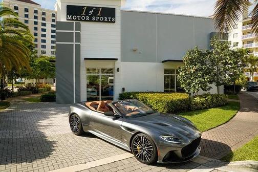 2023 Aston Martin DBS Volante