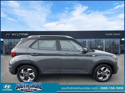 2025 Hyundai VENUE Limited