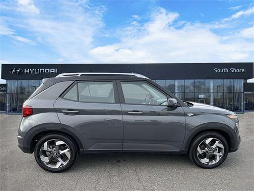 2025 Hyundai VENUE Limited