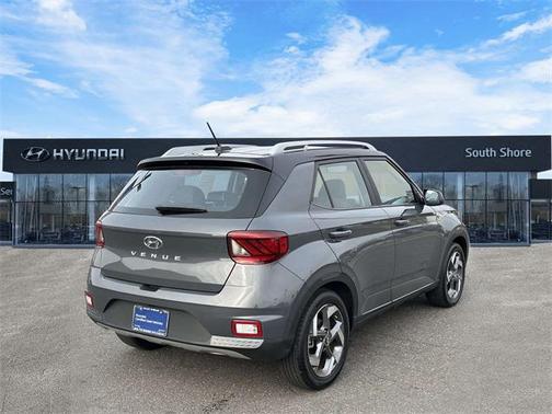 2025 Hyundai VENUE Limited