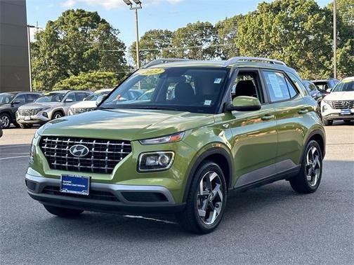 2022 Hyundai VENUE SEL