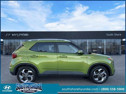 2022 Hyundai VENUE SEL