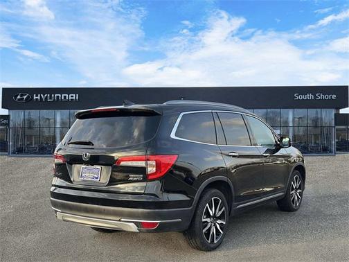 2021 Honda Pilot Touring 8-Passenger