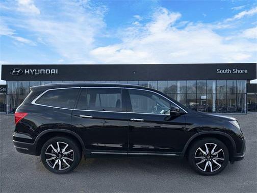 2021 Honda Pilot Touring 8-Passenger