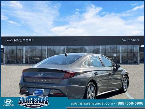 2022 Hyundai SONATA SE