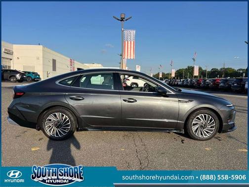 2024 Hyundai SONATA Hybrid Limited