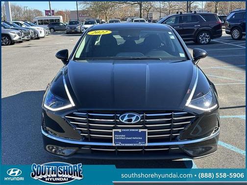 2022 Hyundai SONATA SE