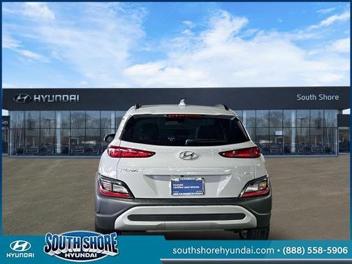 2022 Hyundai KONA SEL