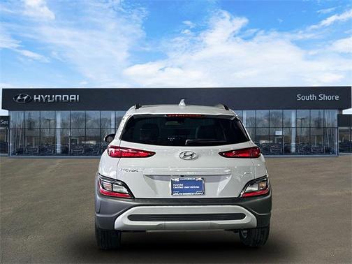 2022 Hyundai KONA SEL