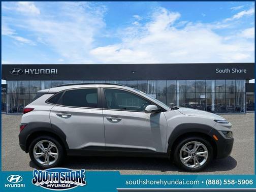 2022 Hyundai KONA SEL