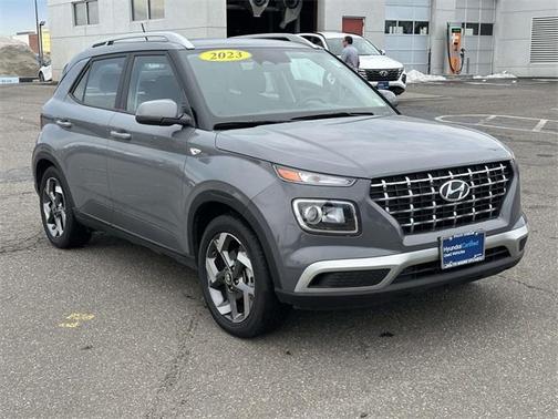 2023 Hyundai VENUE SEL