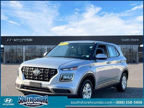 2022 Hyundai VENUE SE