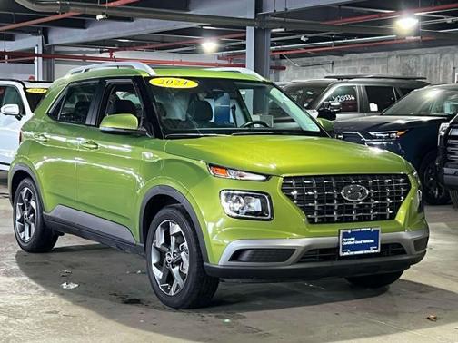 2024 Hyundai VENUE SEL