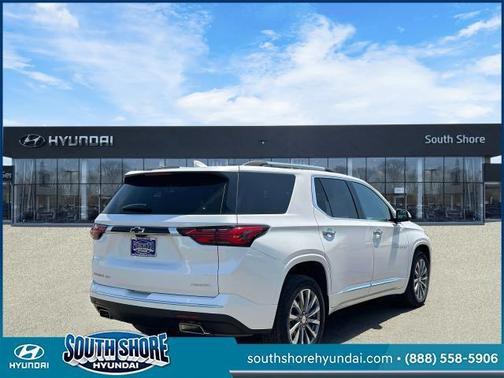 2023 Chevrolet Traverse Premier
