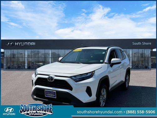 2022 Toyota RAV4 XLE
