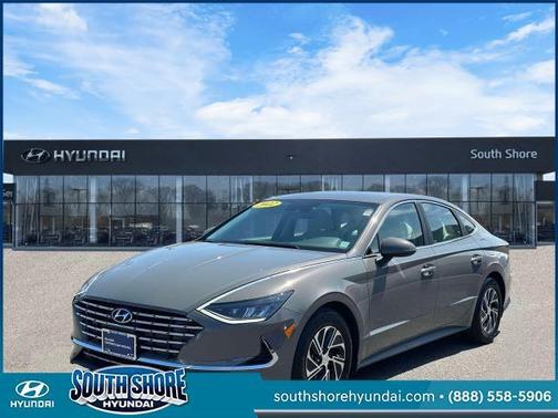2022 Hyundai SONATA Hybrid Base