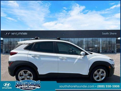 Lunar 2023 Hyundai KONA SEL