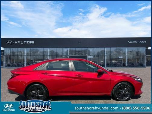 2022 Hyundai ELANTRA SEL