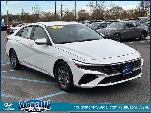 2024 Hyundai ELANTRA SEL