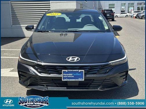 Black 2025 Hyundai ELANTRA SEL Convenience
