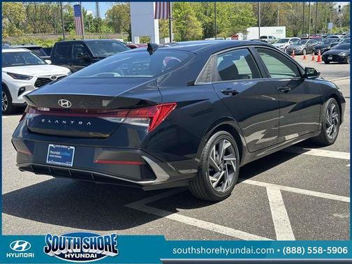 Black 2025 Hyundai ELANTRA SEL Convenience
