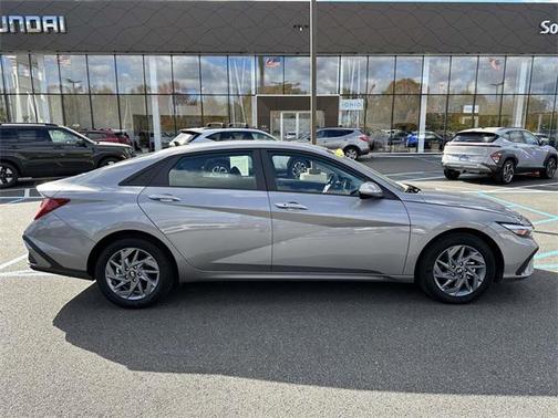 2025 Hyundai ELANTRA HEV Blue