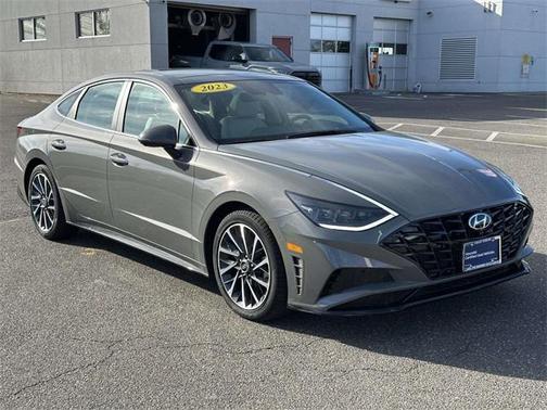 2022 Hyundai SONATA Limited
