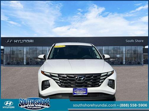 2023 Hyundai TUCSON SE