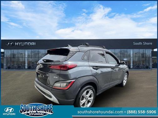 2022 Hyundai KONA SEL