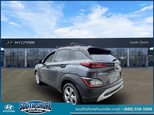 2022 Hyundai KONA SEL