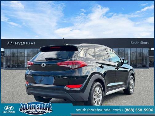2017 Hyundai TUCSON SE