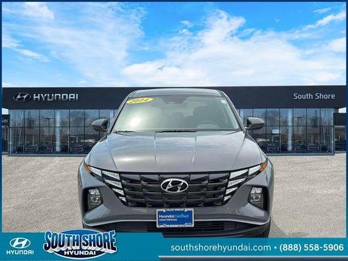 Gray 2024 Hyundai TUCSON SE
