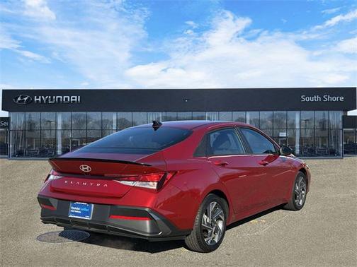 2025 Hyundai ELANTRA Sport