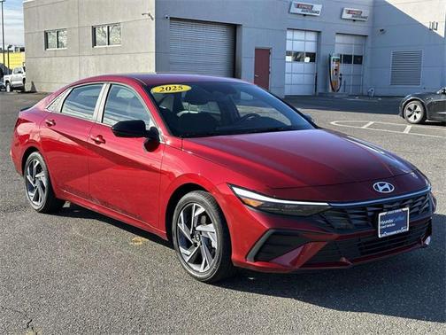 2025 Hyundai ELANTRA Sport