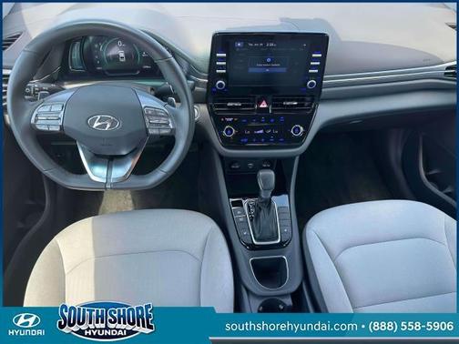 2022 Hyundai IONIQ Hybrid SE