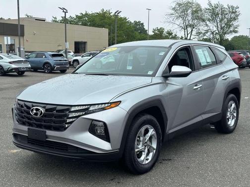 2024 Hyundai TUCSON SE
