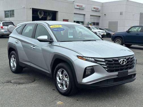 2024 Hyundai TUCSON SE
